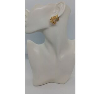 Napier Gold Tone Asymmetrical Ribbed Ear screws Clip On Earrings Vintage #8